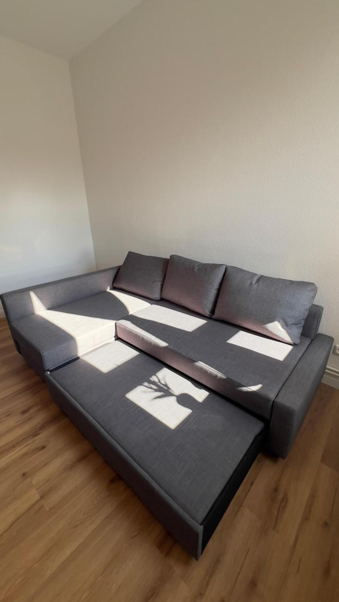 Modernes Apartment Mit 2 Schlafzimmern Und Privatparkplatz Nahe Innenstadt Neumuenster Exterior photo